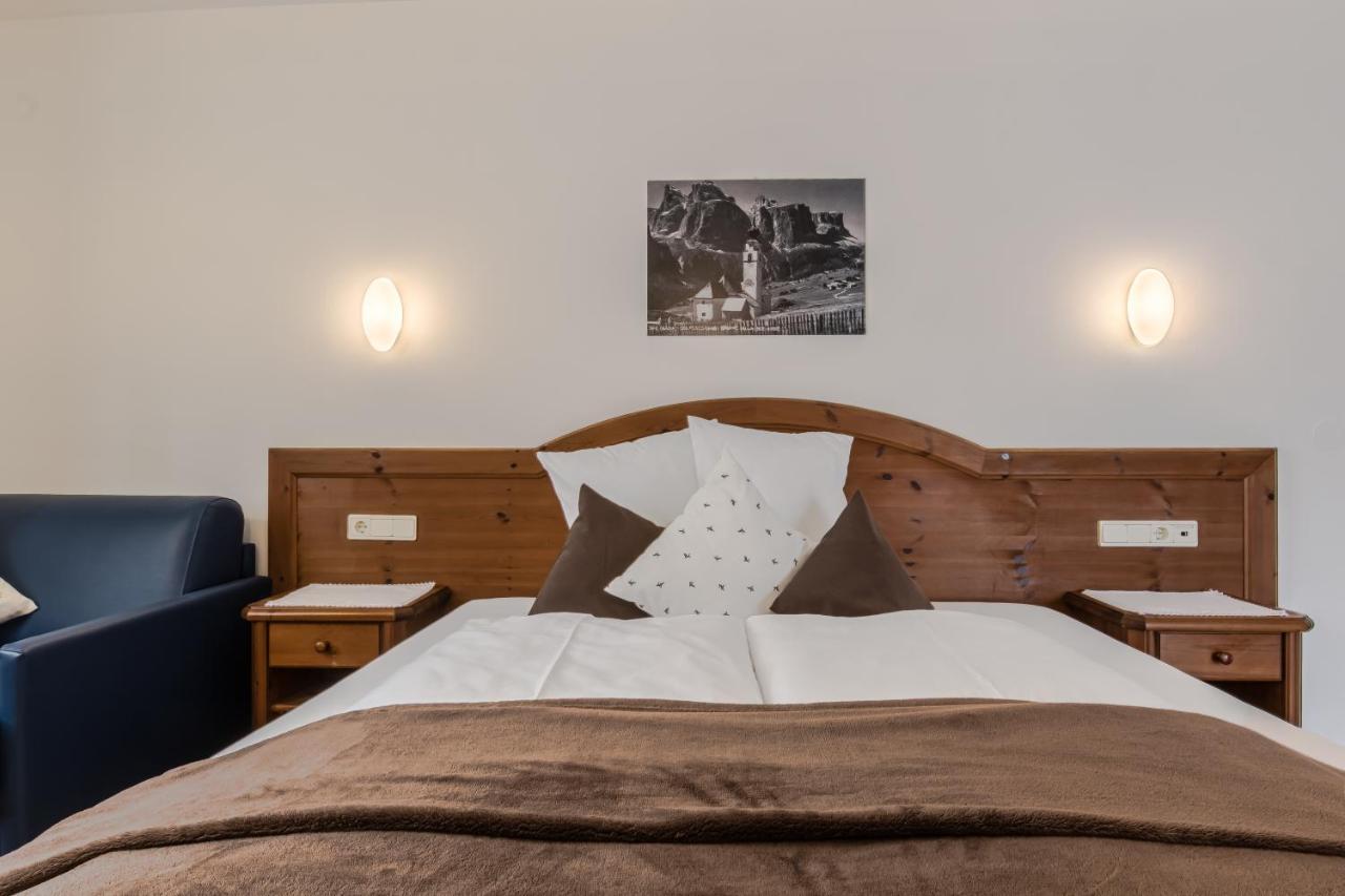 Crep Sella Hotel Colfosco Buitenkant foto